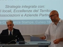 L'intervento del presidente Robaldo durante la presentazione della nuova cartina “Pedala in Valle Stura e dintorni”
