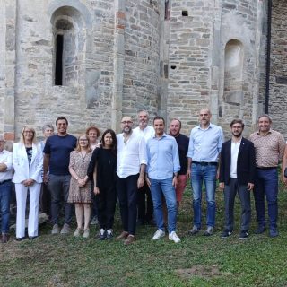Foto di gruppo al termine della seduta del Consiglio provinciale itinerante