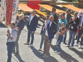 Il presidente Robaldo durante la processione per la festa di San Magno