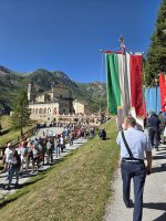 Un momento della processione per la festa di San Magno