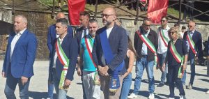 Il presidente Robaldo durante la processione per la festa di San Magno
