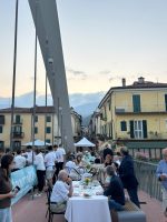Un momento della cena di gala sul ponte Giugiaro di Garessio