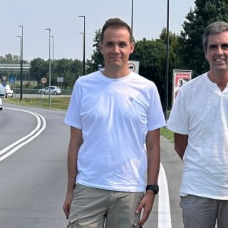 Il sopralluogo del consigliere Manzone con il caporeparto di Alba Eandi e il capocantoniere Alberto