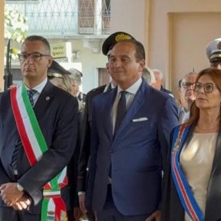 La consigliera provinciale D'Ulisse con il presidente regionale Cirio alla commemorazione dell'eccidio di Boves