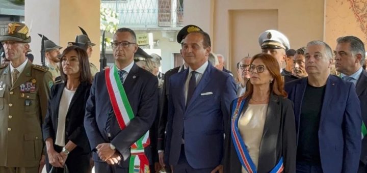 La consigliera provinciale DUlisse con il presidente regionale Cirio alla commemorazione delleccidio di Boves