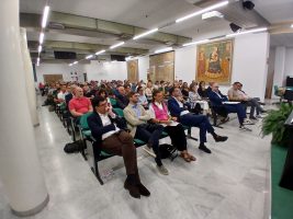 Il folto pubblico presente in sala Falco