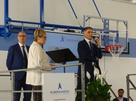La dirigente scolastica Donatella Garello e il porvveditore agli studi di Cuneo Umberto Pelassa