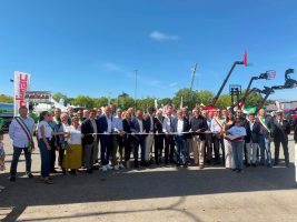 Il taglio del nastro della 79^ Fiera della Meccanica Agricola di Saluzzo