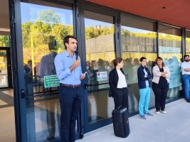 L'intervento del consigliere Danna durante il primo giorno di scuola nell'istituto Baruffi
