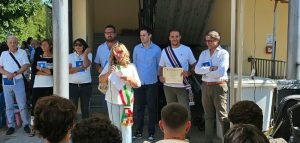 Il consigliere Manzone alla consegna della Costituzione ai neo maggiorenni di Ceresole d'Alba