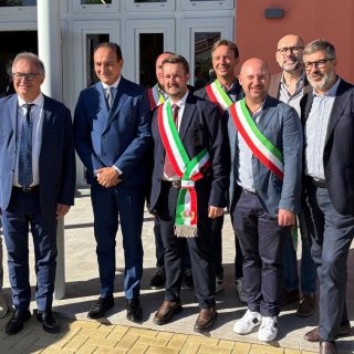 Le autorità presenti all'inaugurazione del polo dell'infanzia di Rifreddo