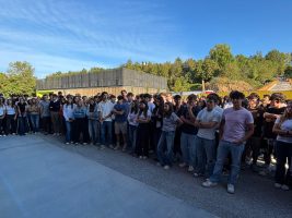 Gli alunni dell'istituto Baruffi nel primo giorno di scuola nella nuova sede