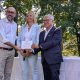 Il presidente della Provincia Luca Robaldo e il consigliere Rocco Pulitanò con Tiziana Martino, coordinatrice per il Piemonte dell'Associazione Nazionale Denominazioni Comunali (De.Co.)