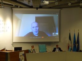 L'intervento di Sauro Forni durante il convegno Etica e umanità nella cura, promosso dall’Ordine delle professioni sanitarie