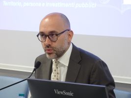 L'intervento del presidente Robaldo Il pubblico in sala conferenze durante la presentazione della relazione di fine mandato 2022-2026