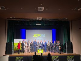 Il consigliere Danna sul palco delle autorità durante l'inaugurazione del Mondovì Sport & Culture Festival