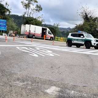 L'intervento di messa in sicurezza dell'incrocio in località Cunoni, a Sommariva Perno